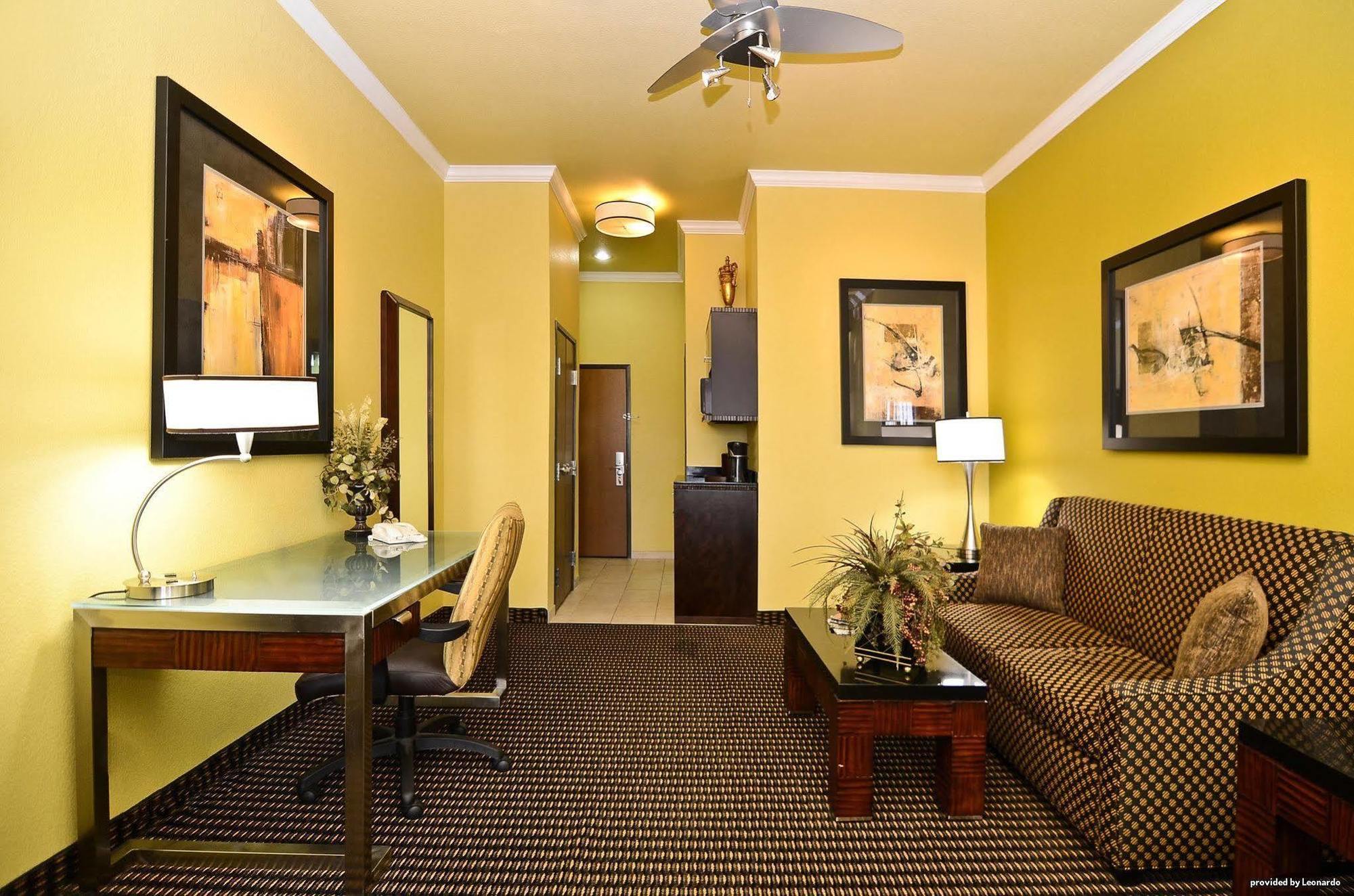 Best Western Plus Christopher Inn And Suites Forney Extérieur photo