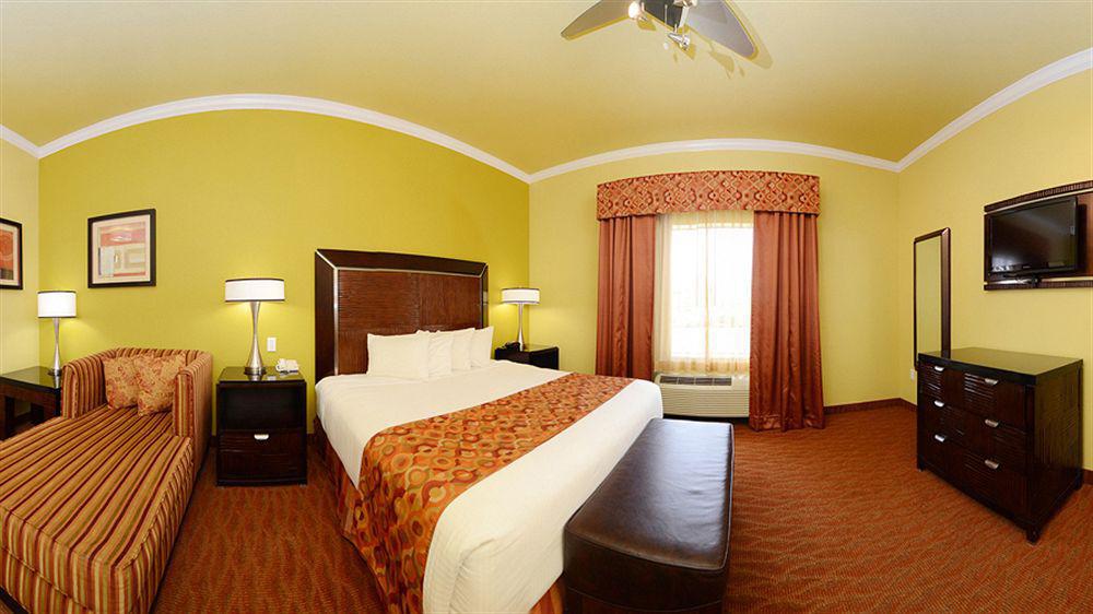 Best Western Plus Christopher Inn And Suites Forney Extérieur photo